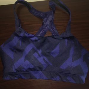 Sports bra